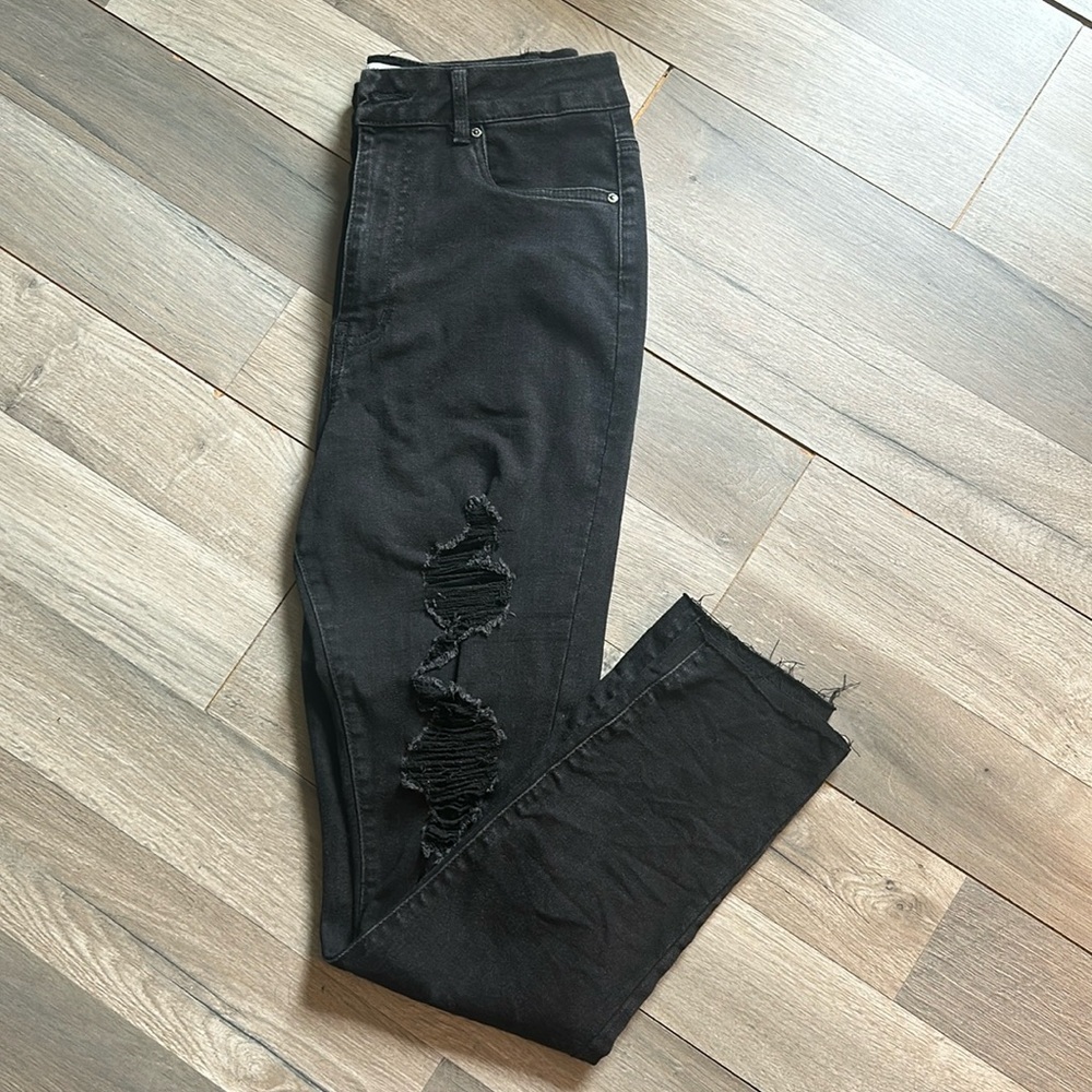 Distressed black jeans